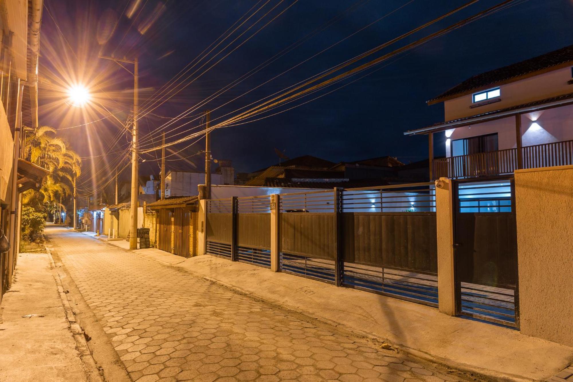 Carolekerry Apartments Sao Sebastiao  Bagian luar foto